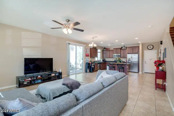 4050 E OAKLAND Street, Gilbert, AZ 85295