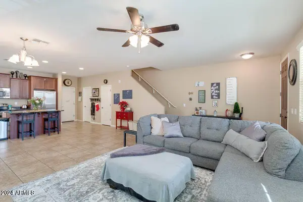 4050 E OAKLAND Street, Gilbert, AZ 85295