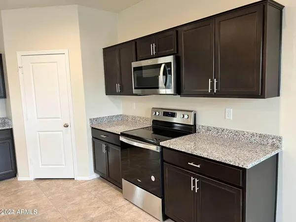 1058 W AVALON CANYON Drive, Casa Grande, AZ 85122