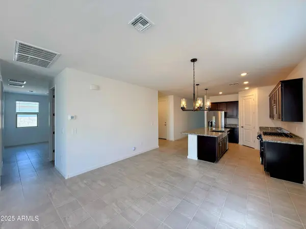 4164 W YOLANDA Lane, San Tan Valley, AZ 85144
