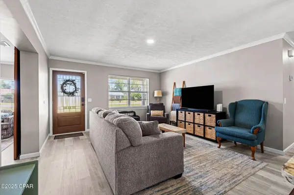 6040 Enzor ST, Panama City, FL 32404