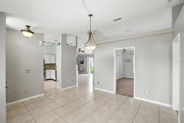 3826 PEACE PIPE DR, Orlando, FL 32829