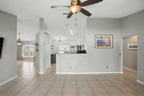 3826 PEACE PIPE DR, Orlando, FL 32829