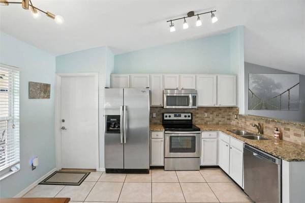 3826 PEACE PIPE DR, Orlando, FL 32829