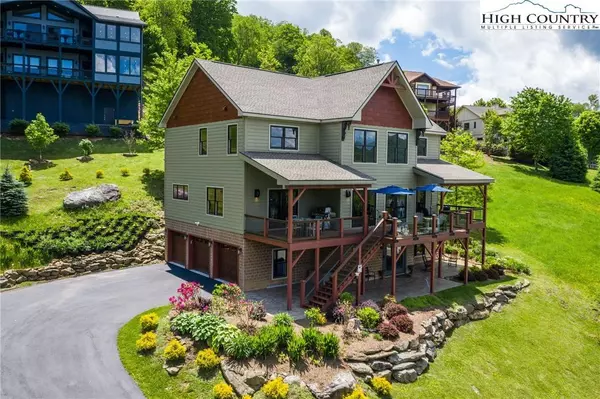 202 King Lucious LN, Banner Elk, NC 28604