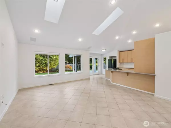 20517 SE 261st PL, Covington, WA 98042