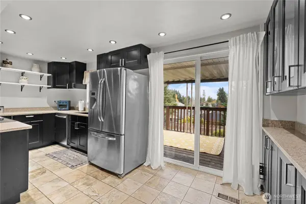 7634 S Thompson AVE, Tacoma, WA 98408