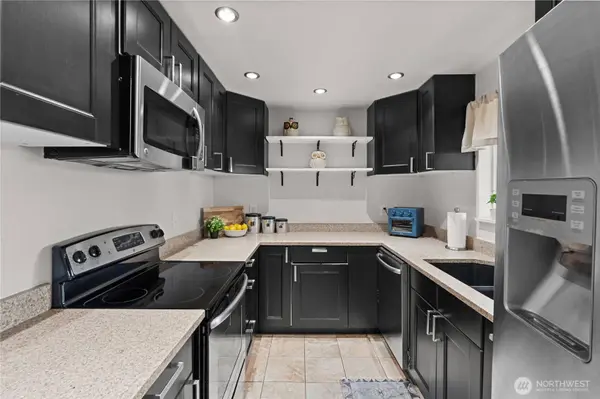 7634 S Thompson AVE, Tacoma, WA 98408