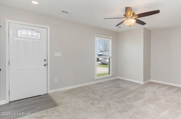 221 Melody Ln, Shepherdsville, KY 40229