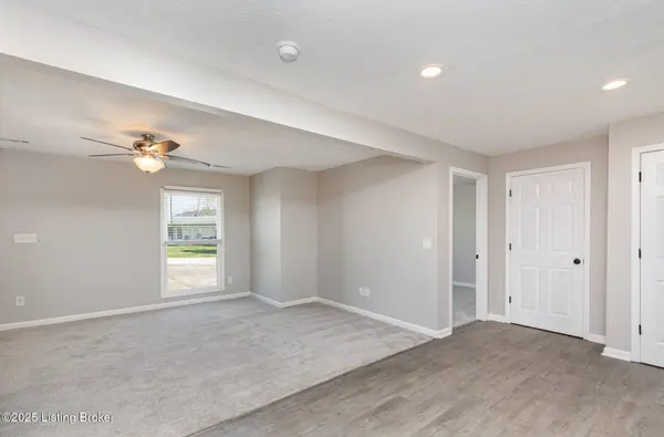 221 Melody Ln, Shepherdsville, KY 40229