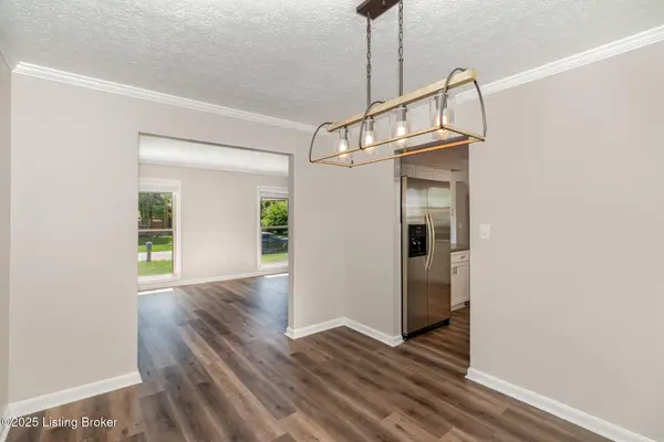 3906 Baymeadow Dr, Louisville, KY 40258