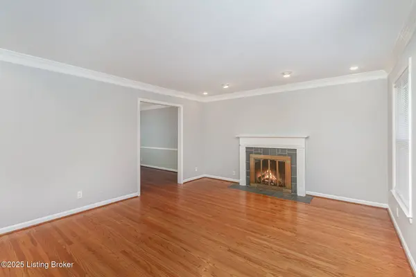 4101 Manner Dale Dr, Louisville, KY 40220