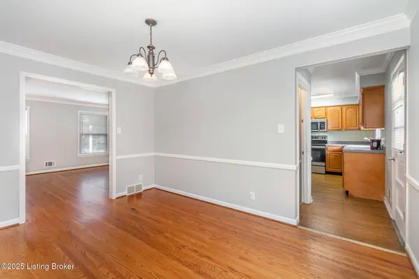 4101 Manner Dale Dr, Louisville, KY 40220