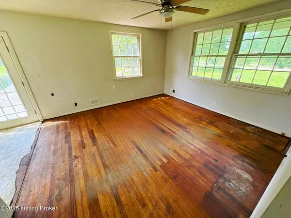 515 Gumwell Rd, Brandenburg, KY 40108