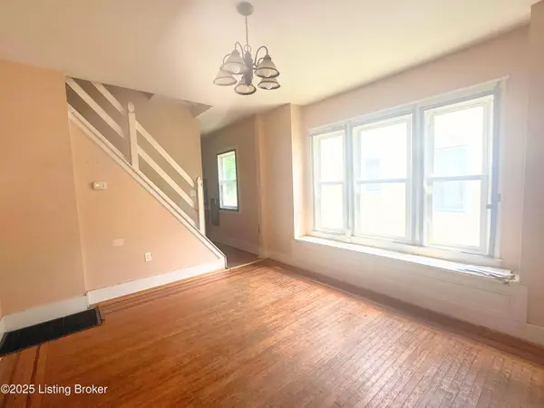 653 Cecil Ave, Louisville, KY 40211