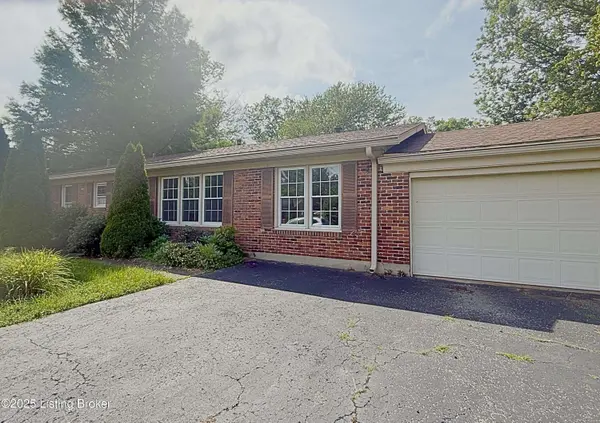 7913 Greenway Dr, Louisville, KY 40222