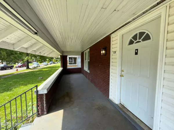 739 S 38th St, Louisville, KY 40211