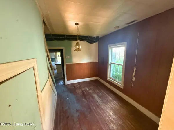 2742 Hill St, Vine Grove, KY 40175