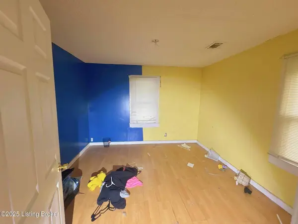 9036 Main St, Campbellsburg, KY 40011