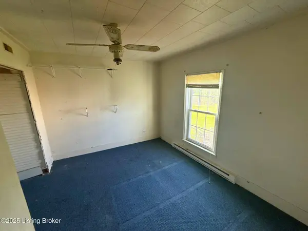 2742 Hill St, Vine Grove, KY 40175