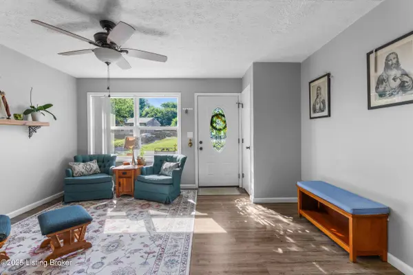 166 Glenview Rd, Shepherdsville, KY 40229