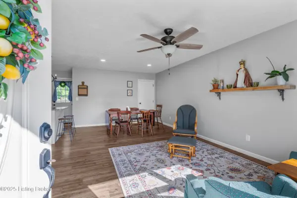 166 Glenview Rd, Shepherdsville, KY 40229