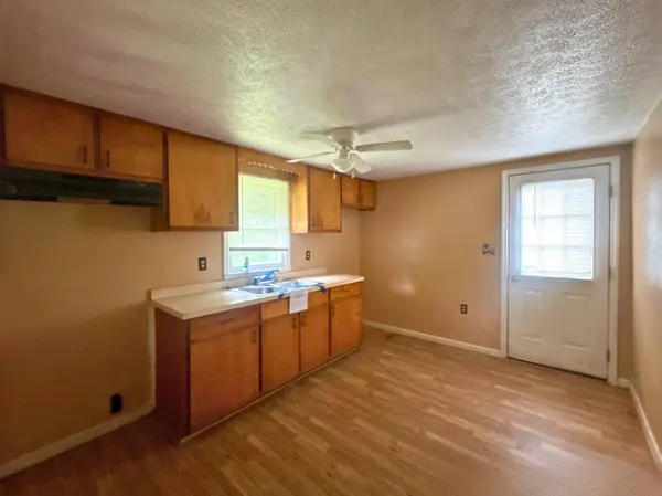 705 Upper Dry Fork Road, Mckee, KY 40447