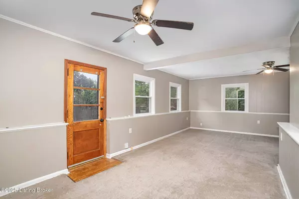 3134 Michael Dr, Louisville, KY 40220