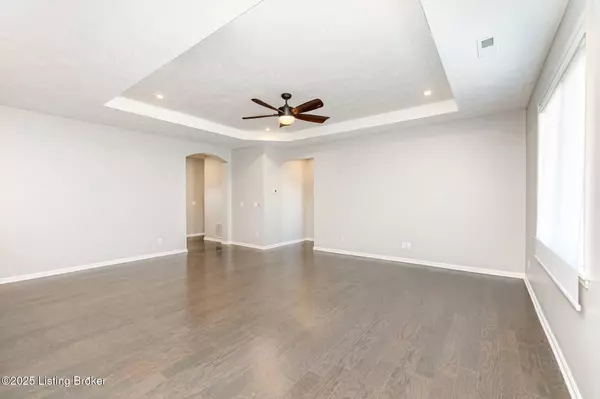 116 Gosling Ct, Shepherdsville, KY 40165