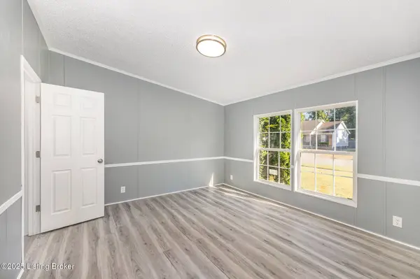 6900 James Madison WAY, Louisville, KY 40272