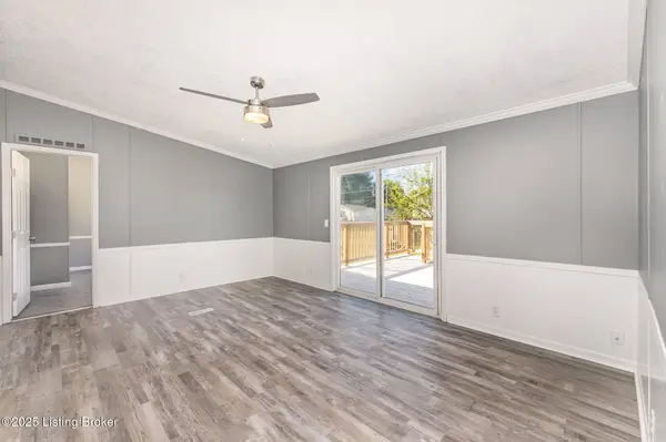 6900 James Madison WAY, Louisville, KY 40272