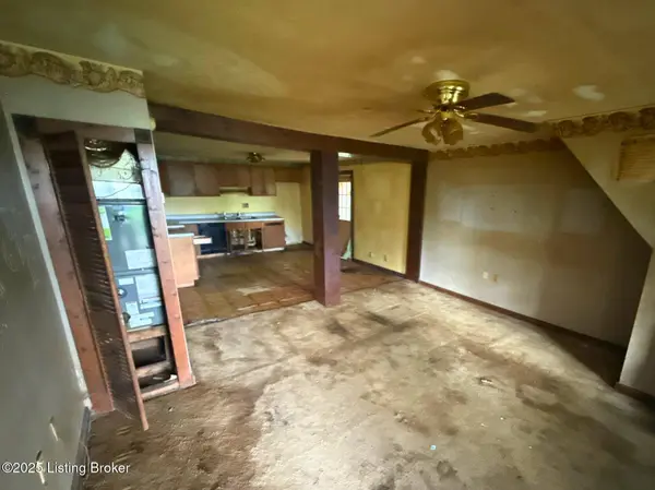 4995 Fairfield Rd, Coxs Creek, KY 40013