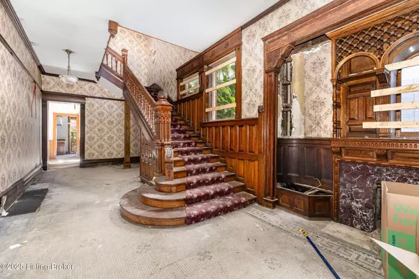 1022 S 3rd St, Louisville, KY 40203