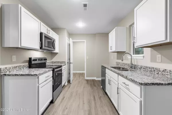 3204 Maldon Ct, Louisville, KY 40216