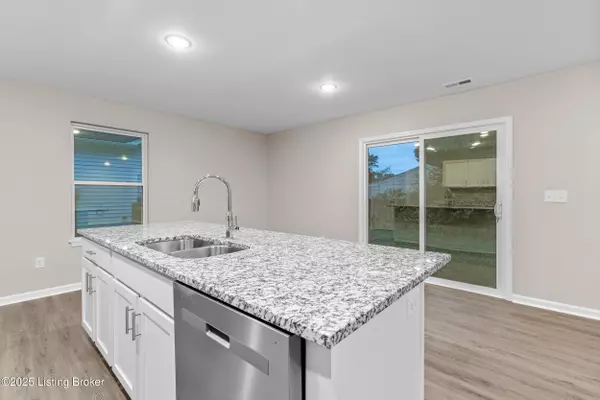 3208 Maldon Ct, Louisville, KY 40216