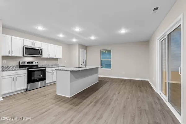 3208 Maldon Ct, Louisville, KY 40216