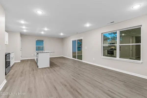 3208 Maldon Ct, Louisville, KY 40216