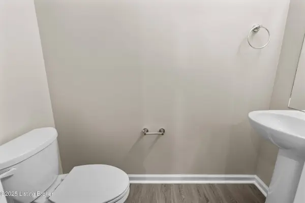 3204 Maldon Ct, Louisville, KY 40216