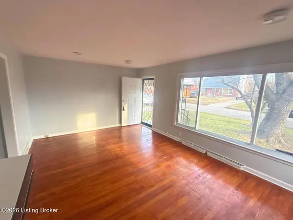 3512 Kerry Dr, Louisville, KY 40218