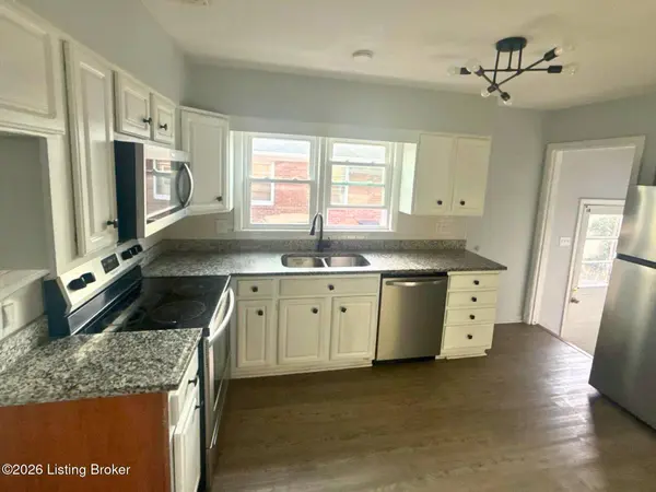 3512 Kerry Dr, Louisville, KY 40218