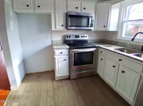 3512 Kerry Dr, Louisville, KY 40218