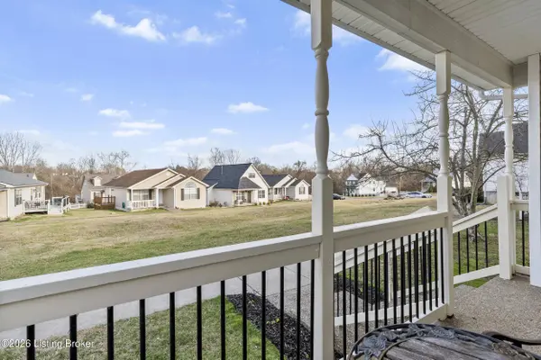 6609 Glastonburg Ln, Louisville, KY 40291