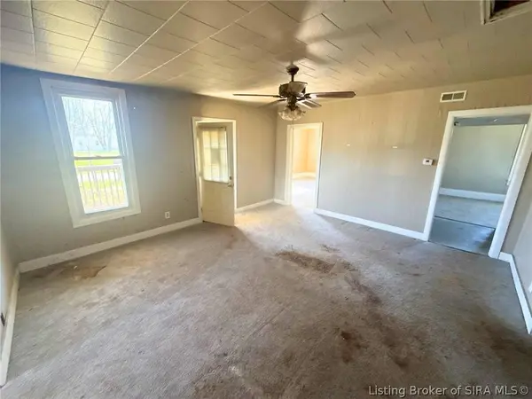 35 N McKinley ST, Campbellsburg, IN 47108
