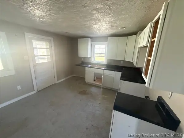 35 N McKinley ST, Campbellsburg, IN 47108