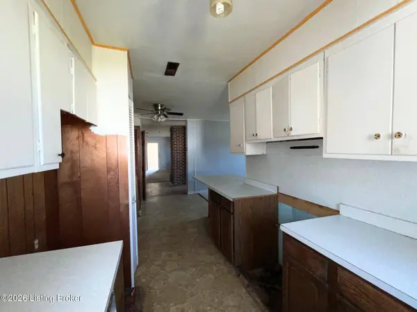 110 W Pierson St, Fredonia, KY 42411