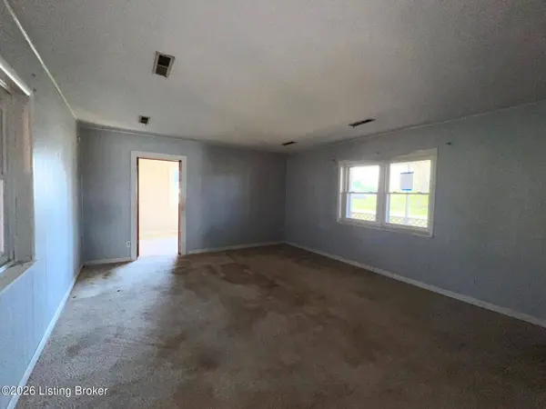 110 W Pierson St, Fredonia, KY 42411