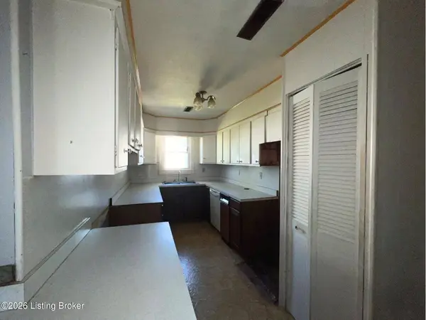 110 W Pierson St, Fredonia, KY 42411