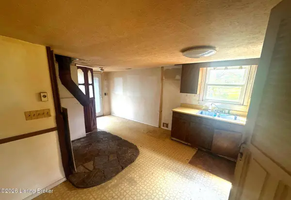 407 Wilson Creek Rd, Coxs Creek, KY 40013