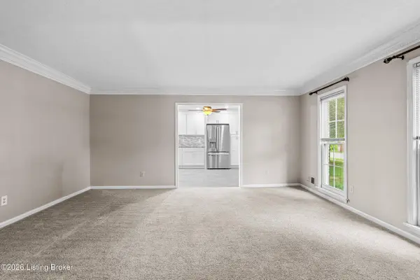 7100 Chippenham Rd, Louisville, KY 40222