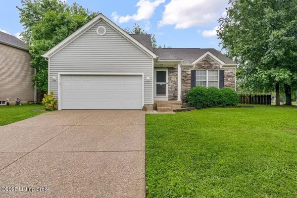 9707 River Trail Dr, Louisville, KY 40229